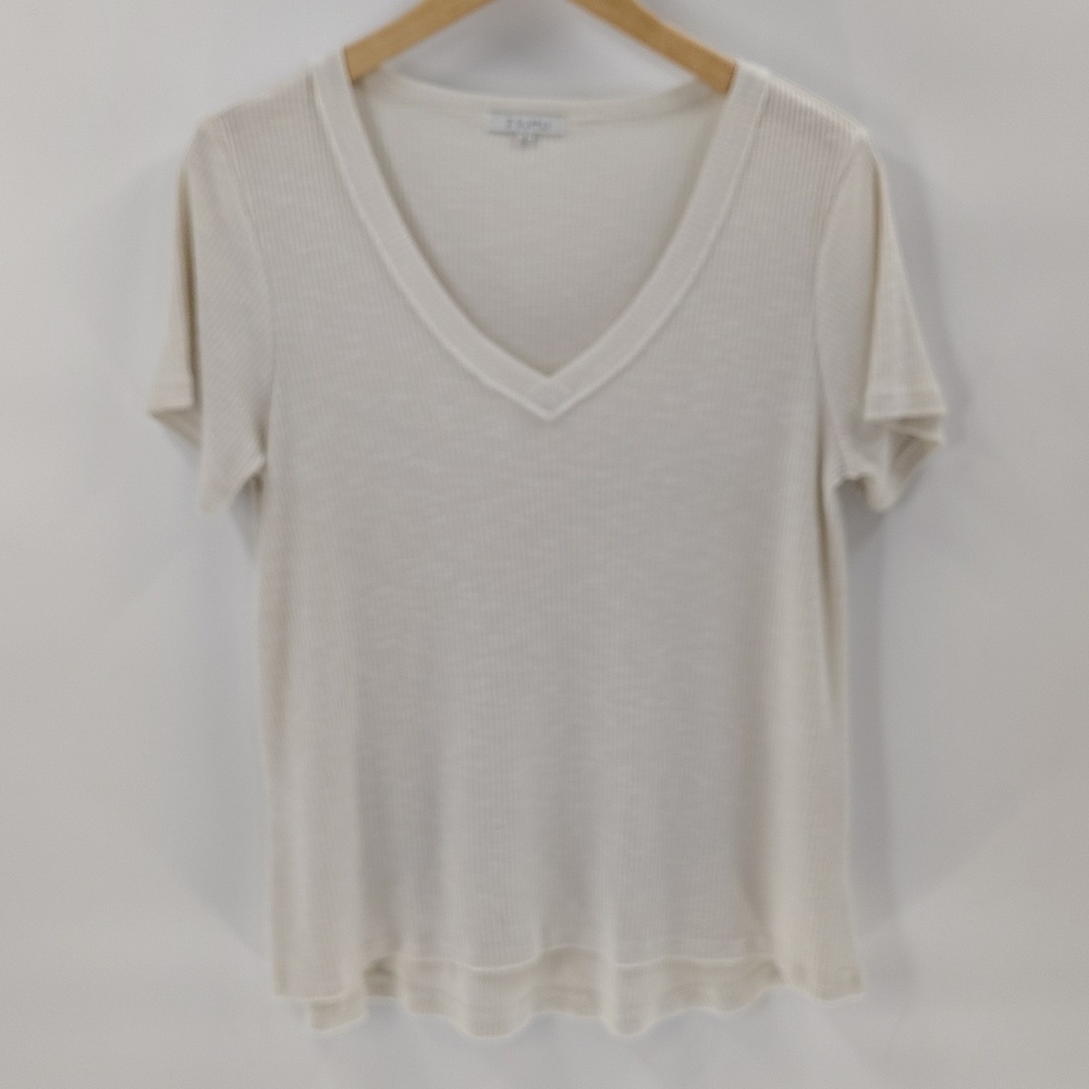 Z Supply Tee Size Large Elara V Neck Ivory White Short Sleeve Ribbed